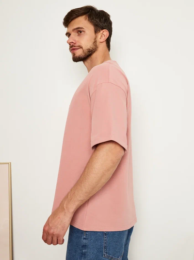 МУЖСКАЯ ФУТБОЛКА РОЗОВЫЙ "ЦВЕТОЧНЫЕ КЕДЫ"