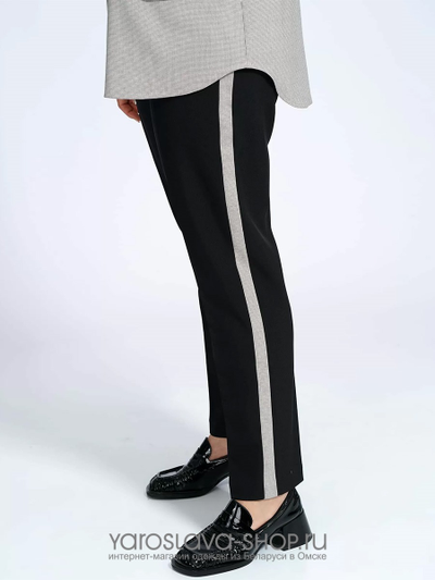 Женский брючный комплект с рубашкой