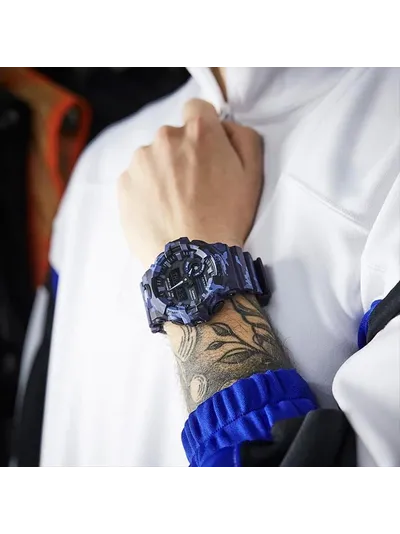 Часы Casio G-Shock GA-700CM-2A