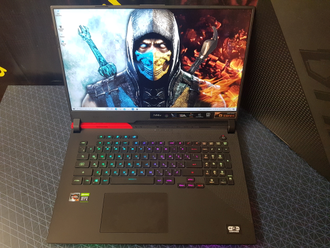 ASUS ROG Strix G17 G713QR-HX004 ( 17.3 FHD IPS 144Hz AMD RYZEN 7 5800H RTX3070(8Gb) 32Gb 1024SSD )