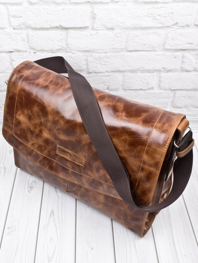 Кожаная сумка через плечо Albano Premium cognac (арт. 
5006-53)