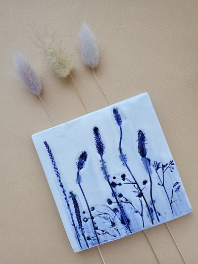 Изразцовая плитка "Цветы на белом" // 10*10