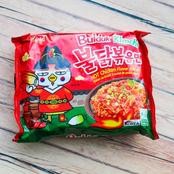 Лапша б/п HOT Chicken Flavor ramen BULDAK Kimchi 135 г