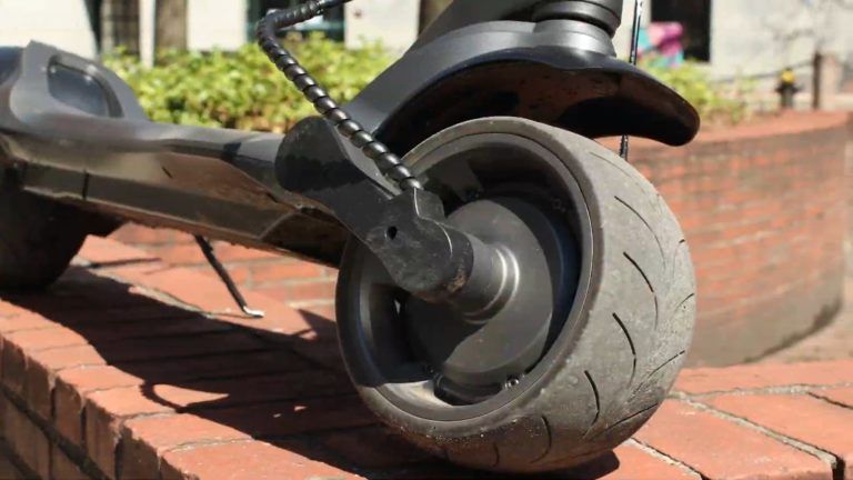 Как отбалансировать колесо электросамоката - фото