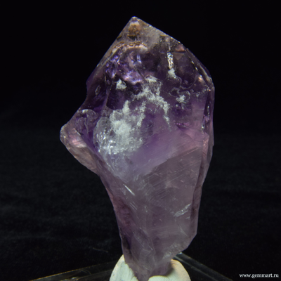 Аметист - кристалл с включениями
