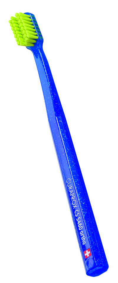 Зубная щетка ортодонтическая с углублением CS 5460 Ortho, Curaprox.