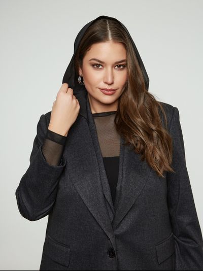 Жакет из твида с отстегивающимся капюшоном