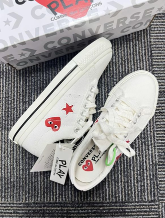 Converse One Star x Comme des Gar ons Play