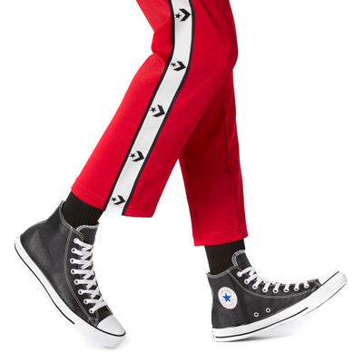 С чем носить кеды Converse черные высокие кожаные 132170C фото