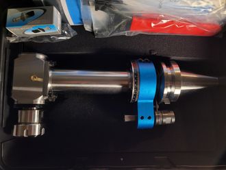 Угловая фрезерная головка AG90-BT50-ER40-200L с набором цанг 4-26 мм 0.008 мм