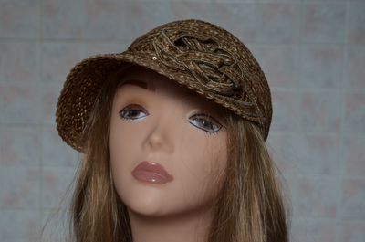 beysbolka-s-payetkami-ot-proizvoditelya-beysbolok-italii-kupit