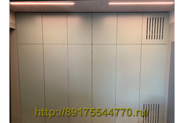 049 Встроенный шкаф с распашными дверями.
Фасады МДФ покрашены по RaI 7047
В отделении справа установлен газовый котел.