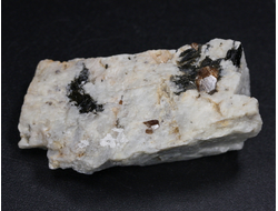 Циркон (кристаллы в породе), Россия, Южный Урал (41*21*20 мм, 20 г) №26070