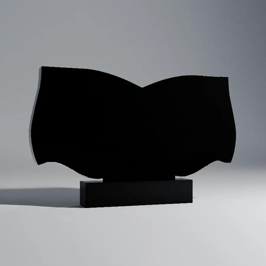 Памятник (габбро-диабаз).
Размеры стелы - 50*100/60*120 см.
Толщина - 5/8 см.
Стоимость - от 47000 руб. (за комплект с тумбой и цветником)