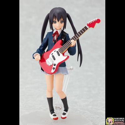 Фигурка фигма Адзуса Накано (figma Nakano Azusa School Uniform Ver.)