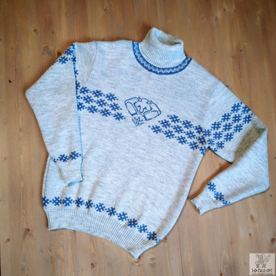 Свитер "Медведь в Алтарной позе"