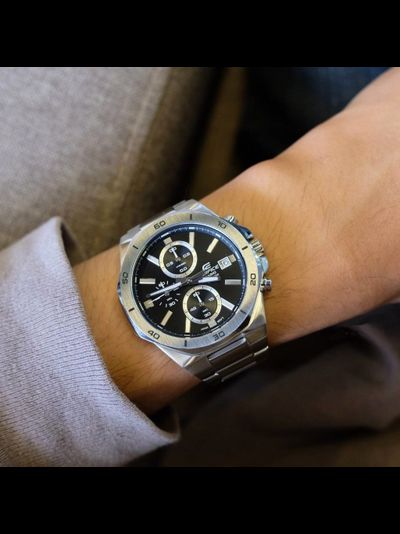 Часы Casio Edifice EFV-640D-1A