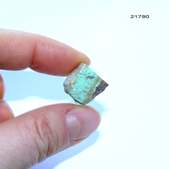 Бирюза натуральная (необработанная) Казахстан арт.21790: 2,8г - 13*14*8мм