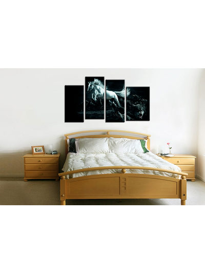 Модульная картина "Среди волков"