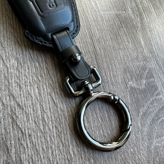 Чехол для выкидного ключа ауди (натуральная чёрная кожа)