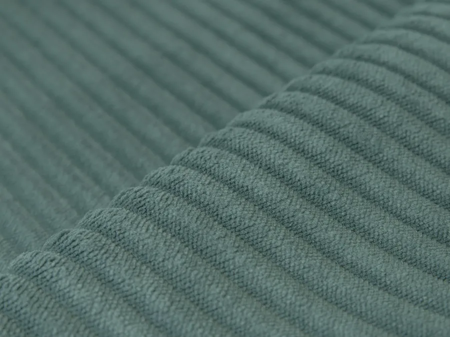 Необычная коллекция CILIUM - супермягкий высоковорсный велюр с рельефной фактурой, который смотрится очень стильно, дарит комфорт и ощущение уюта.
Современные технологии производства обеспечивают долговечность и высокую прочность мебельной ткани.