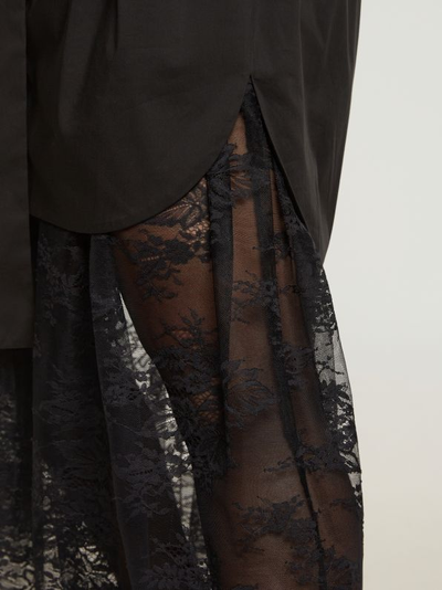 Платье-рубашка с куружевным подолом