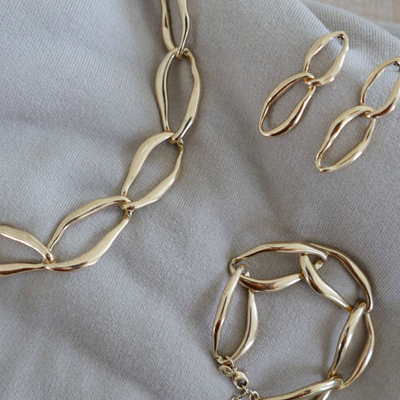 Браслет "Мятые кольца" цвет золото A&C (Норвегия)