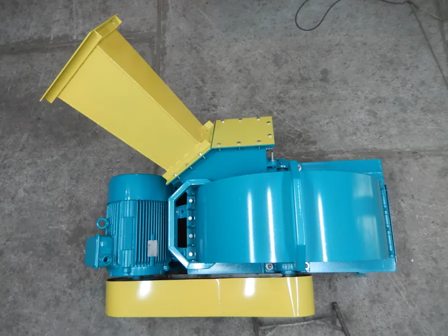 Вид сверху РДМ-600 с удлинителем приёмной горловины.