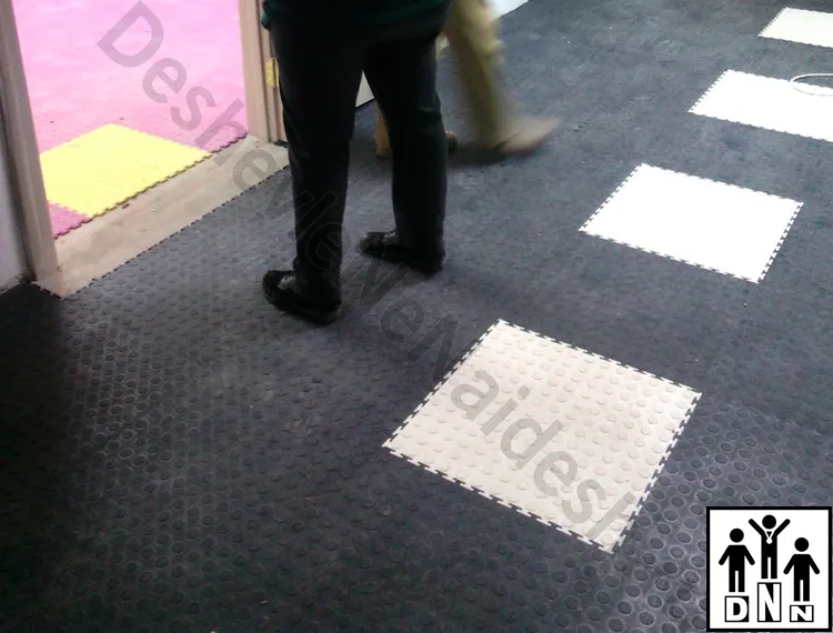 Модульная плитка ПВХ