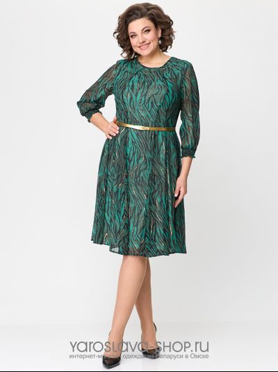 Зеленое шифоновое платье с поясом в золотом цвете