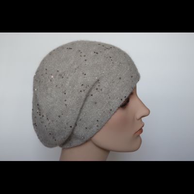 Vizio 6943 берет Италия с пайетками бежевого цвета