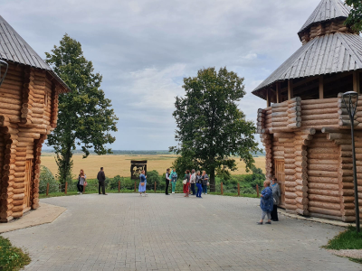 Экскурсия "Чекалин (Лихвин) – самый маленький город России + Гремячев монастырь"