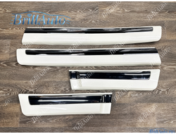 Молдинги Toyota Land Cruiser 200 12-15 широкие белые