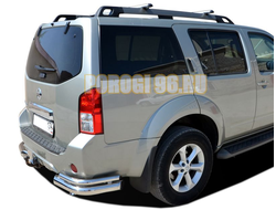 Защита заднего бампера угловая d76/42 для Nissan Pathfinder 2010-2013