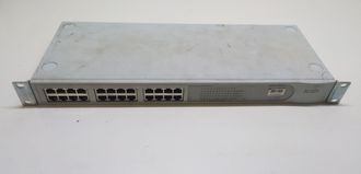 Коммутатор 24-port 3Com SuperStack 3 Baseline Switch 24 Plus 10/100 Мбит/сек. (комиссионный товар)