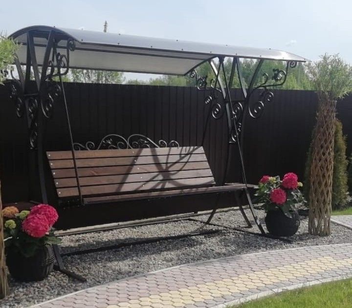 Качели метеллические в Пскове