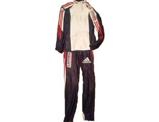 Adidas saturn best sale