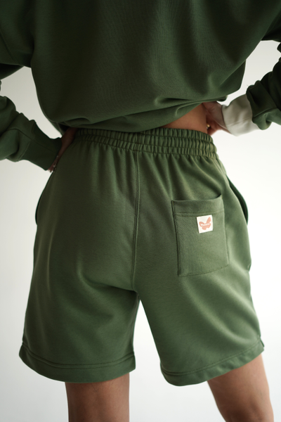 ЖЕНСКИЙ КОСТЮМ "ДАРИ" ЗЕЛЕНЫЙ