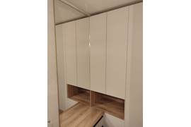 Шкаф распашной