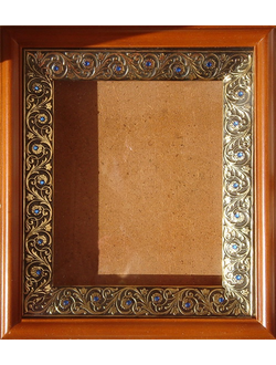 Киот деревянный с басменной рамой, декорированной кристаллами "Swarovski" для иконы формата 22х28см.