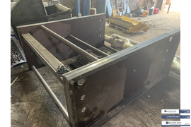 Сборка рамы пакетоделательной машины