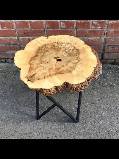 столик из спила ясеня