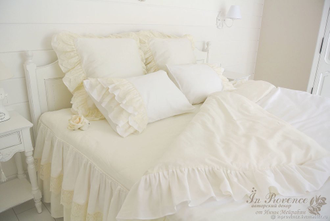 Постельное белье в цвете шампань с кружевом на сетке, винтаж