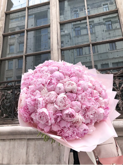 Букет из 101 пиона