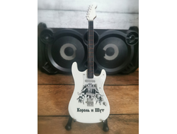 Модель № G2: гитара сувенирная на подставке &quot;Король и Шут&quot;