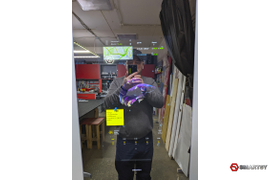 Интерактивная входная дверь с зеркалом