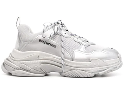 Кроссовки Balenciaga Triple S с эффектом металлик