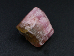 Турмалин арбузный, розовый, кристалл, Россия, Забайкальский край, Малханское пегматитовое поле (22*20*14 мм, 10,7 г) №22803