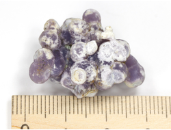 Халцедон фиолетовый виноградный, коллекционный образец, Индонезия (28*24*16 мм, 7 г) №28610