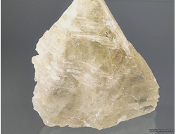 Целестин с включениями пирита. КЧР. Россия. 47*43*20мм